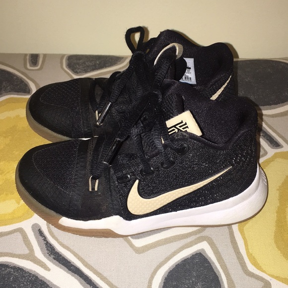 nike boys shoes size 11